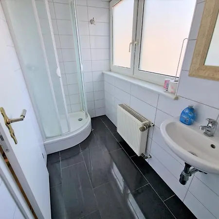 W1-3 Messe Monteurzimmer Lägenhetshotell 3*